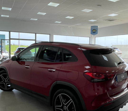 
								MERCEDES-BENZ CLASE GLA full									