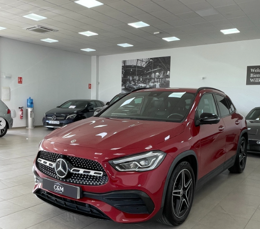 
								MERCEDES-BENZ CLASE GLA full									