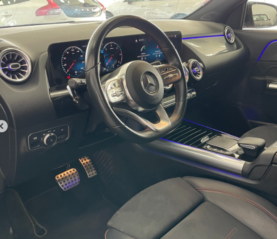 
								MERCEDES-BENZ CLASE GLA full									