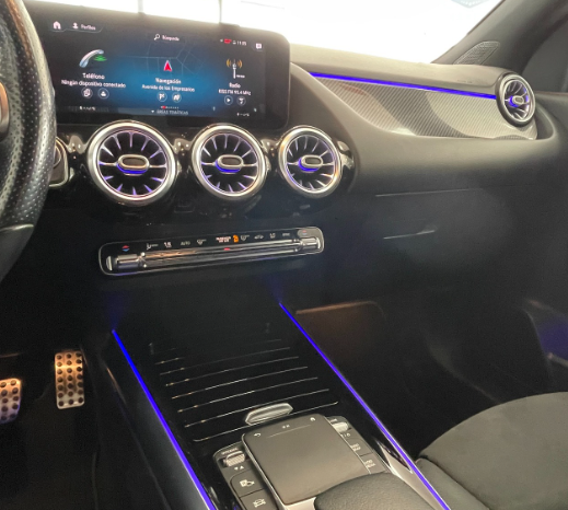 
								MERCEDES-BENZ CLASE GLA full									