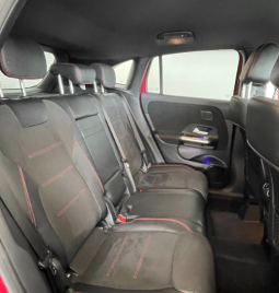 
										MERCEDES-BENZ CLASE GLA full									