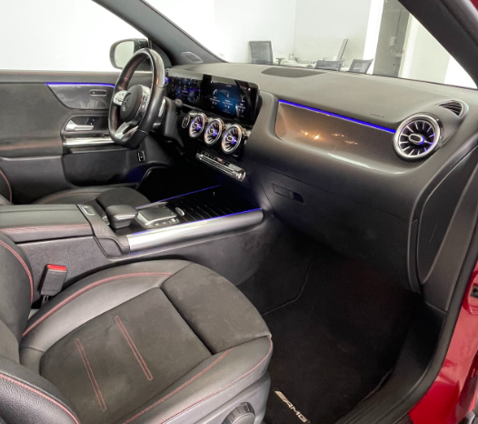 
								MERCEDES-BENZ CLASE GLA full									